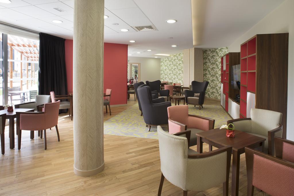 Domitys Le Palmier Du Roi Aparthotel Pau Room photo